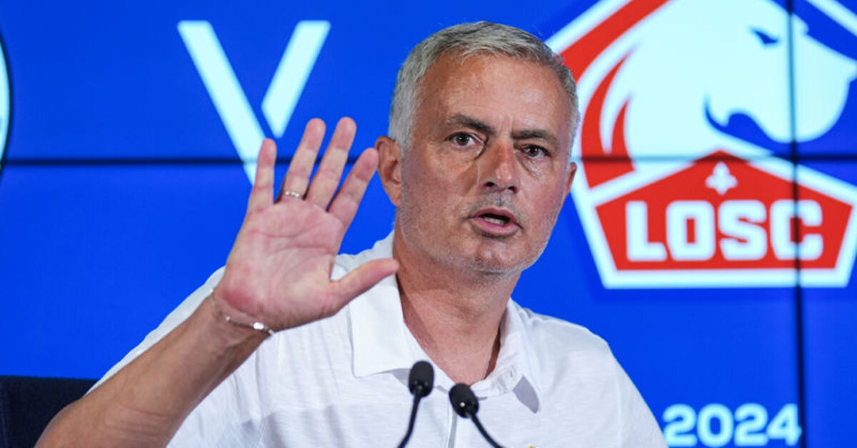 Fenerbahçe’den Mourinho açıklaması!